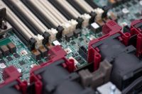 Изображение HPE DL360 Gen10 8SFF 1U, Intel Xeon Scalable до x2, 24 слотов  DIMM до  Gb | до 10 HDD/SSD 2.5 общим объёмом до 20000 ГБ. Блок питания x