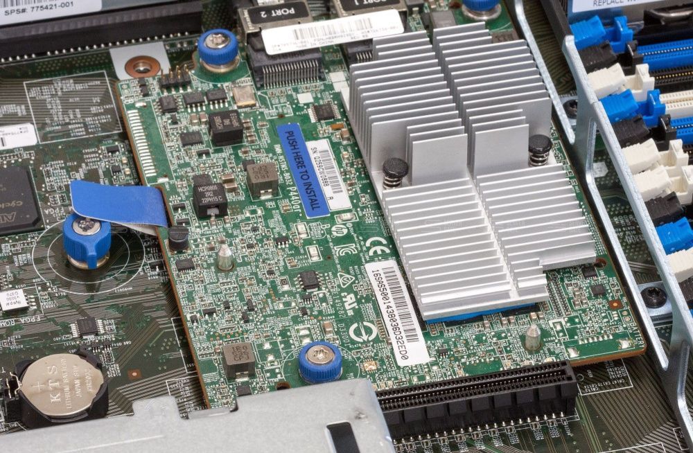 Изображение HPE DL360 Gen9 4LFF 1U, Intel Xeon E5-2600v3 / Intel Xeon E5-2600v4 до x2, 24 слотов  DIMM до  Gb | до 8 HDD/SSD 3.5 общим объёмом до 56000 ГБ. Блок питания x