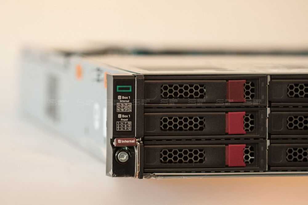 Изображение HPE Apollo 4200 Gen10 24LFF 2U, Intel Xeon Scalable до x2, 16 слотов  DIMM до  Gb | до 24 HDD/SSD 3.5 общим объёмом до 480000 ГБ. Блок питания x