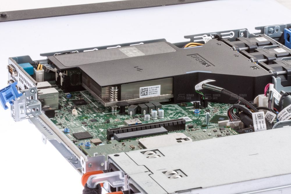 Изображение DELL PowerEdge R340 8SFF 1U,  Intel Xeon E Processor до x1, 4 слотов  DIMM до  Gb | до 8 HDD/SSD 2.5 общим объёмом до 20000 ГБ. Блок питания x