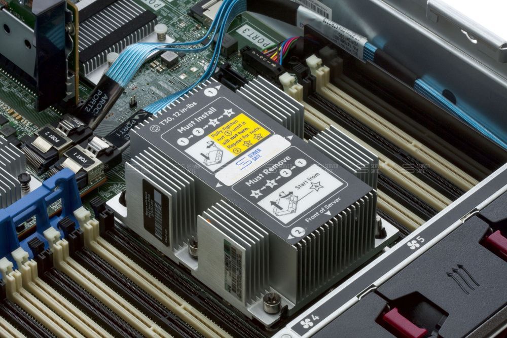 Изображение HPE DL380 Gen10 8 SFF 2U, Intel Xeon Scalable до x2, 24 слотов  DIMM до  Gb | до 8 HDD/SSD 2.5 общим объёмом до 128000 ГБ. Блок питания x