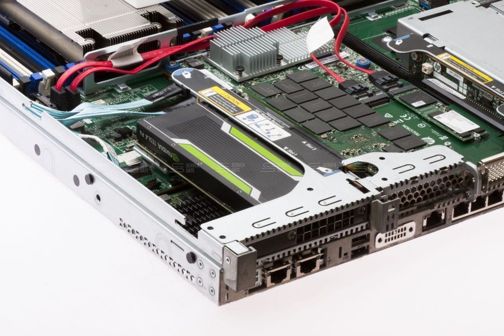 Изображение HPE DL360 Gen9 4LFF 1U, Intel Xeon E5-2600v3 / Intel Xeon E5-2600v4 до x2, 24 слотов  DIMM до  Gb | до 8 HDD/SSD 3.5 общим объёмом до 56000 ГБ. Блок питания x