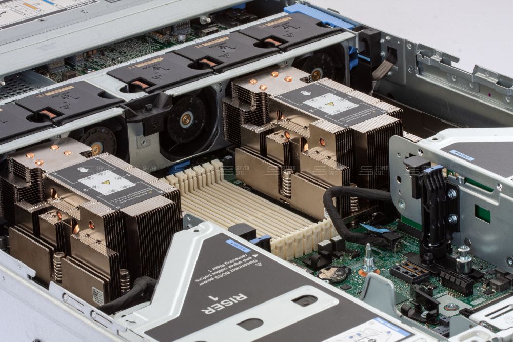 Изображение  2U,  до x2, 24 слотов  DIMM до  Gb | до 24 HDD/SSD 2.5 общим объёмом до 184320 ГБ. Блок питания x
