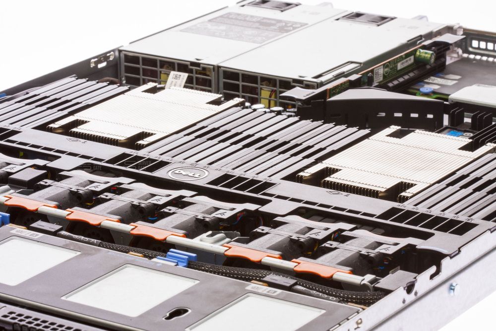 Изображение DELL R630 8SFF 1U, Intel Xeon E5-2600v3 / Intel Xeon E5-2600v4 до x2, 24 слотов  DIMM до  Gb | до 8 HDD/SSD 2.5 общим объёмом до 20000 ГБ. Блок питания x