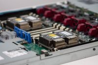 Изображение HPE DL360 Gen10 8SFF 1U, Intel Xeon Scalable до x2, 24 слотов  DIMM до  Gb | до 10 HDD/SSD 2.5 общим объёмом до 122880 ГБ. Блок питания x