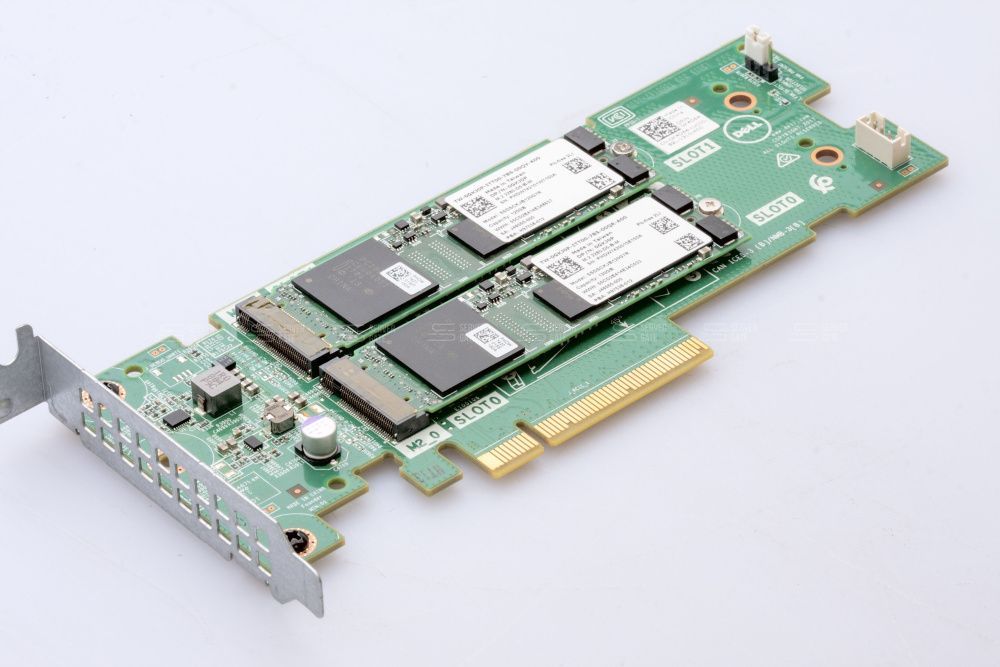Изображение DELL PowerEdge C4140 2U, Intel Xeon Scalable до x2, 24 слотов  DIMM до  Gb | до  HDD/SSD  общим объёмом до  ГБ. Блок питания x