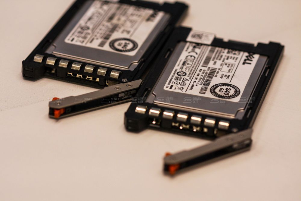 Изображение DELL C4130 1U, Intel Xeon E5-2600v3 / Intel Xeon E5-2600v4 до x2, 16 слотов  DIMM до  Gb | до 2 HDD/SSD 1.8 общим объёмом до 2000 ГБ. Блок питания x