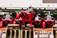 Изображение HPE DL360 Gen10 4LFF 1U, Intel Xeon Scalable до x2, 24 слотов  DIMM до  Gb | до 4 HDD/SSD 3.5 общим объёмом до 80000 ГБ. Блок питания x