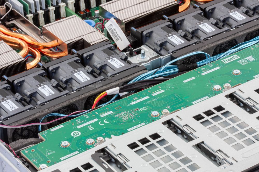 Изображение Новый сервер Kaytus KR1280-X2 4LFF + 4 SAS/NVME 1U, Intel Xeon Scalable Gen4 / Gen5 до x2, 32 слотов  DIMM до  Gb | до 8 HDD/SSD 3.5 общим объёмом до 102720 ГБ. Блок питания x