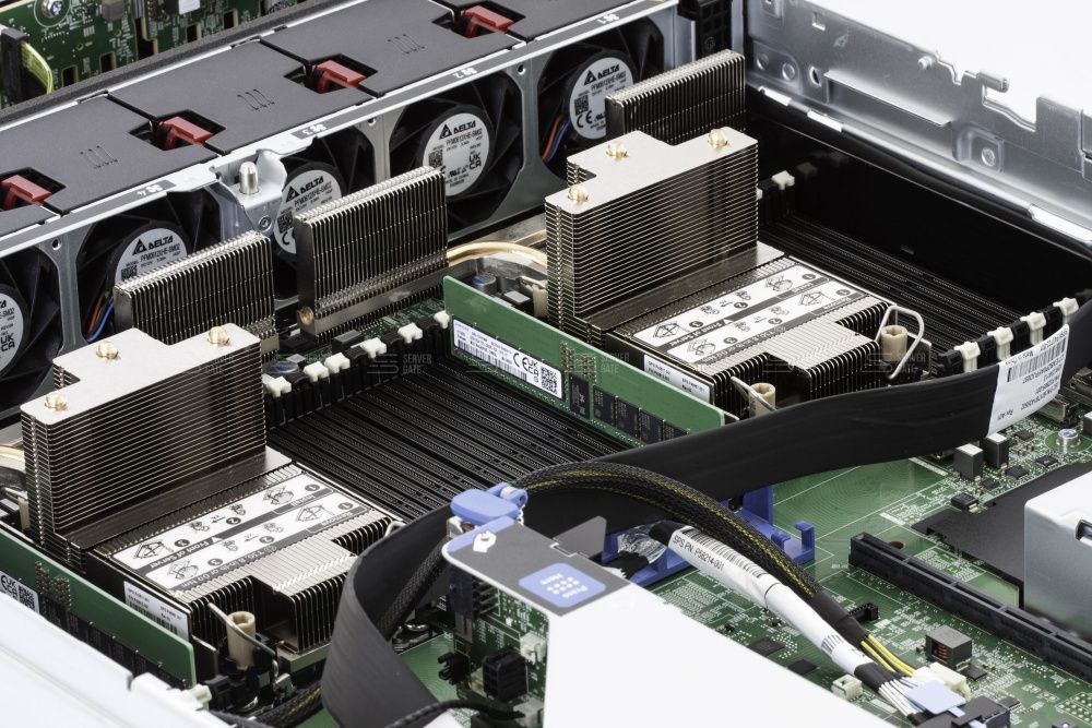 Изображение Новый HPE DL380 Gen11 24SFF 2U, Intel Xeon Scalable Gen4 / Gen5 до x2, 32 слотов  DIMM до  Gb | до 24 HDD/SSD 2.5 общим объёмом до 184320 ГБ. Блок питания x