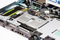 Изображение HPE DL360 Gen9 4LFF 1U, Intel Xeon E5-2600v3 / Intel Xeon E5-2600v4 до x2, 24 слотов  DIMM до  Gb | до 8 HDD/SSD 3.5 общим объёмом до 56000 ГБ. Блок питания x